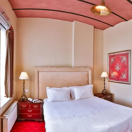 Faik Pasha Special Category Beyoglu Hotell