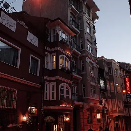 Faik Pasha Special Category Beyoglu Hotell