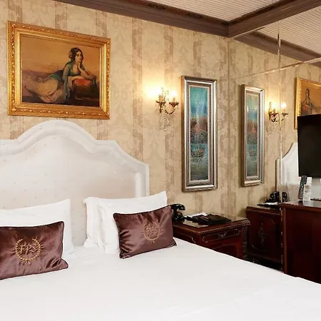 Faik Pasha Special Category Beyoglu Hotel