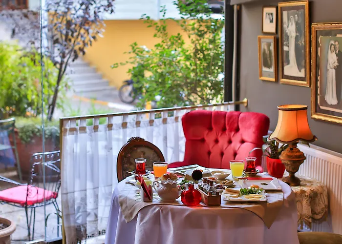 Faik Pasha Special Category Beyoglu Otel 4*