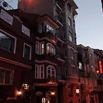 Faik Pasha Special Category Beyoglu Hotel