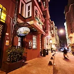Faik Pasha Special Category Beyoglu Hotel 4*