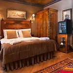 Faik Pasha Special Category Beyoglu Hotel 4*